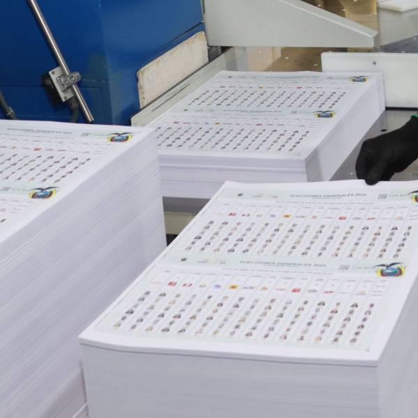 Galápagos: CNE inicia impresión de papeletas para 29N